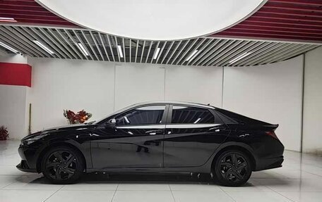 Hyundai Elantra, 2022 год, 1 699 999 рублей, 2 фотография