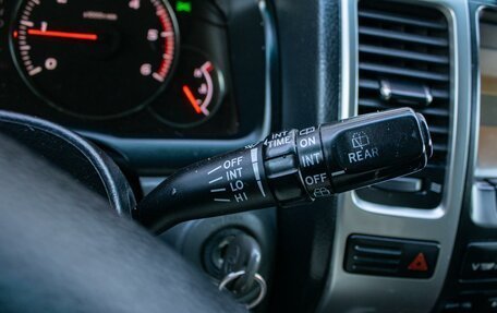 Toyota Land Cruiser Prado 120 рестайлинг, 2005 год, 1 699 000 рублей, 19 фотография