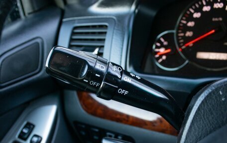 Toyota Land Cruiser Prado 120 рестайлинг, 2005 год, 1 699 000 рублей, 20 фотография