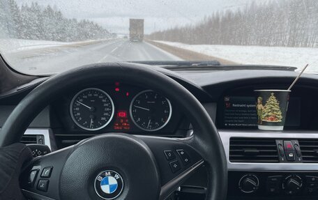 BMW 5 серия, 2003 год, 600 000 рублей, 3 фотография