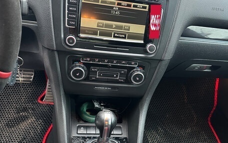 Volkswagen Golf GTI VII, 2010 год, 1 300 000 рублей, 7 фотография