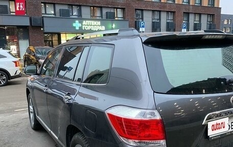 Toyota Highlander III, 2012 год, 1 990 000 рублей, 10 фотография