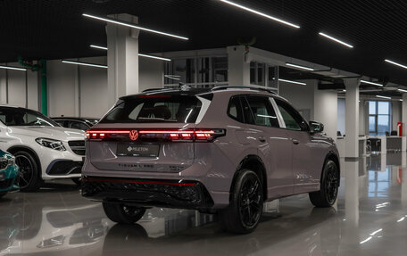 Volkswagen Tiguan, 2025 год, 5 225 000 рублей, 4 фотография