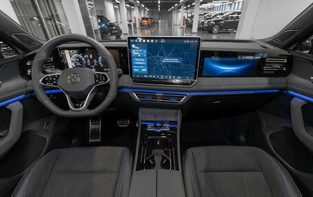 Volkswagen Tiguan, 2025 год, 5 225 000 рублей, 8 фотография