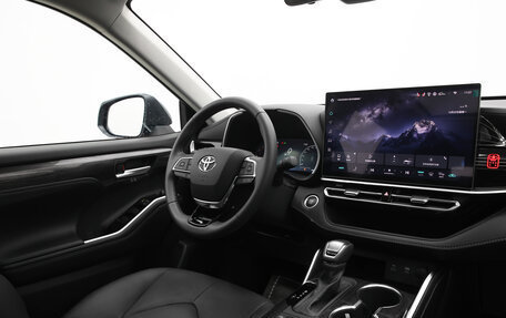 Toyota Highlander, 2025 год, 5 790 000 рублей, 12 фотография