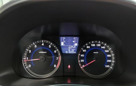 Hyundai Solaris II рестайлинг, 2015 год, 865 000 рублей, 16 фотография