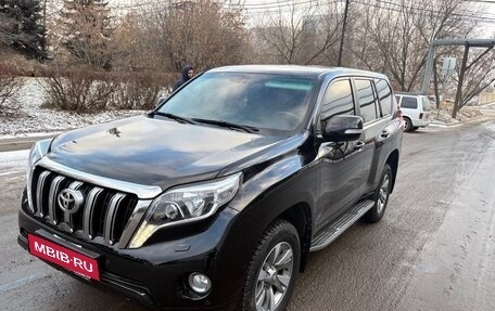 Toyota Land Cruiser Prado 150 рестайлинг 2, 2015 год, 3 650 000 рублей, 4 фотография