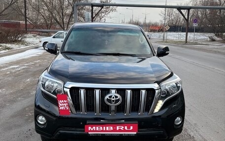 Toyota Land Cruiser Prado 150 рестайлинг 2, 2015 год, 3 650 000 рублей, 3 фотография