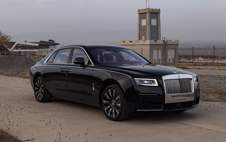 Rolls-Royce Ghost Series II рестайлинг, 2024 год, 39 000 000 рублей, 2 фотография