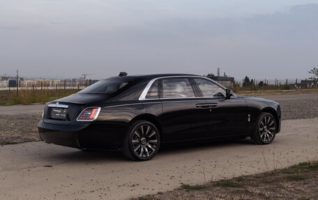 Rolls-Royce Ghost Series II рестайлинг, 2024 год, 39 000 000 рублей, 11 фотография