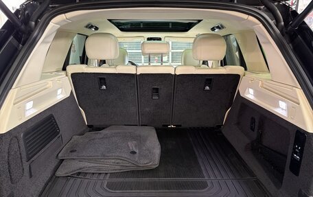 Land Rover Range Rover IV рестайлинг, 2024 год, 18 600 000 рублей, 16 фотография