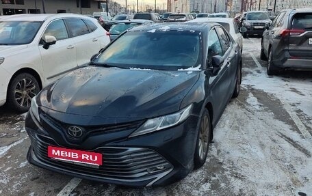 Toyota Camry, 2018 год, 2 400 000 рублей, 2 фотография