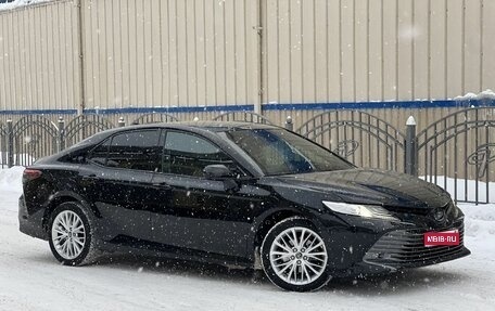 Toyota Camry, 2019 год, 2 650 000 рублей, 1 фотография