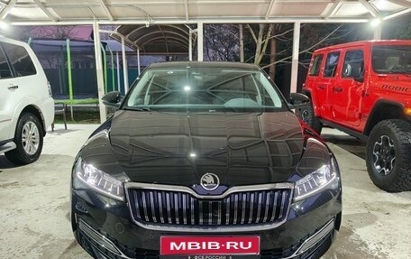 Skoda Superb III рестайлинг, 2024 год, 4 500 000 рублей, 1 фотография