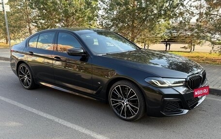 BMW 5 серия, 2021 год, 5 650 000 рублей, 2 фотография