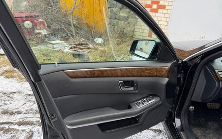 Mercedes-Benz E-Класс, 2012 год, 1 300 000 рублей, 5 фотография