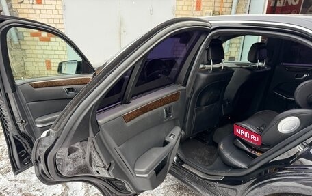 Mercedes-Benz E-Класс, 2012 год, 1 300 000 рублей, 6 фотография