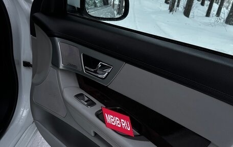 Jaguar XF I рестайлинг, 2012 год, 900 000 рублей, 18 фотография