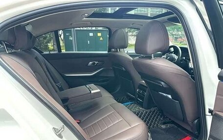 BMW 3 серия, 2021 год, 2 700 000 рублей, 12 фотография