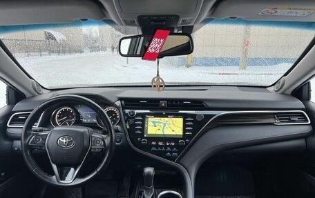 Toyota Camry, 2019 год, 2 650 000 рублей, 22 фотография