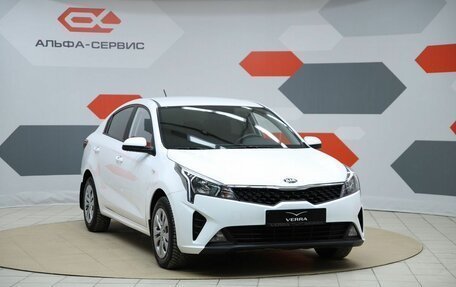 KIA Rio IV, 2021 год, 1 740 000 рублей, 3 фотография