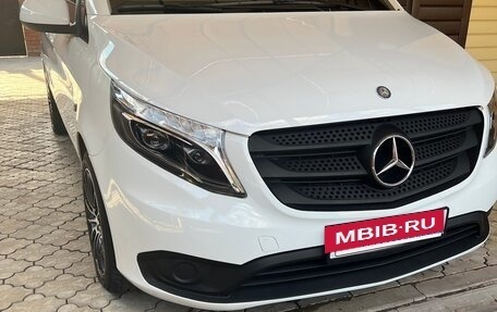 Mercedes-Benz Vito, 2018 год, 3 200 000 рублей, 22 фотография