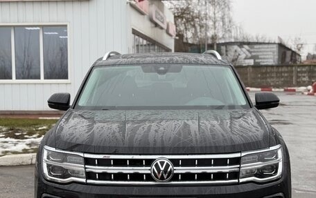 Volkswagen Teramont I, 2022 год, 5 000 000 рублей, 2 фотография