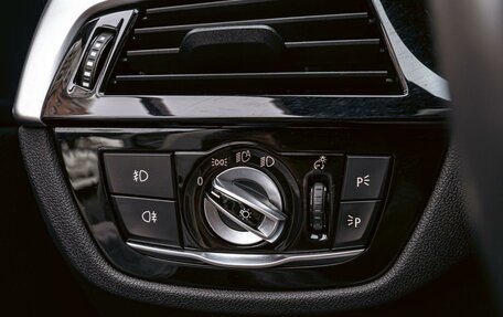 BMW 5 серия, 2019 год, 3 830 000 рублей, 29 фотография