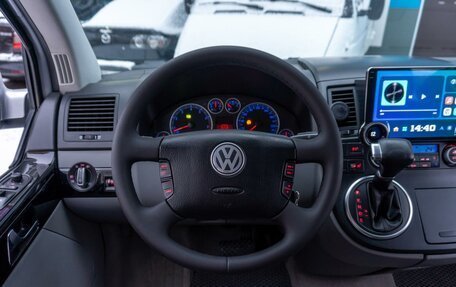 Volkswagen Multivan T5, 2004 год, 1 599 000 рублей, 14 фотография