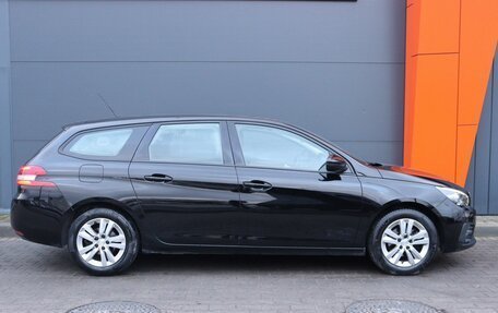 Peugeot 308 II, 2018 год, 1 399 000 рублей, 3 фотография