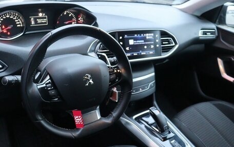 Peugeot 308 II, 2018 год, 1 399 000 рублей, 5 фотография