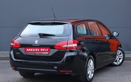 Peugeot 308 II, 2018 год, 1 399 000 рублей, 4 фотография