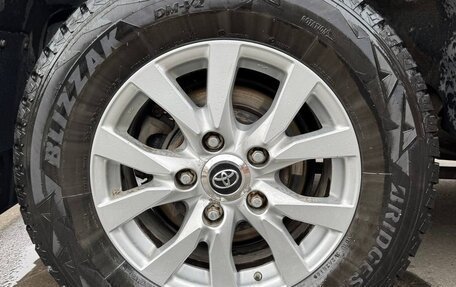 Toyota Land Cruiser 200, 2016 год, 6 999 999 рублей, 10 фотография