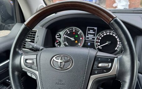 Toyota Land Cruiser 200, 2016 год, 6 999 999 рублей, 16 фотография