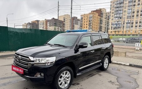Toyota Land Cruiser 200, 2016 год, 6 999 999 рублей, 3 фотография
