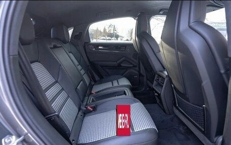 Porsche Cayenne III, 2024 год, 20 000 000 рублей, 19 фотография