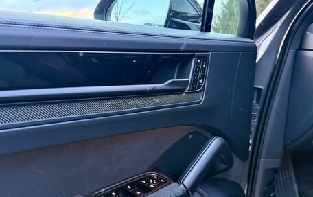 Porsche Cayenne III, 2024 год, 20 000 000 рублей, 30 фотография