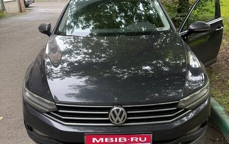 Volkswagen Passat B8 рестайлинг, 2020 год, 2 300 000 рублей, 1 фотография