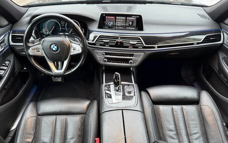 BMW 7 серия, 2017 год, 3 350 000 рублей, 13 фотография