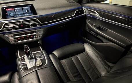 BMW 7 серия, 2017 год, 3 350 000 рублей, 19 фотография