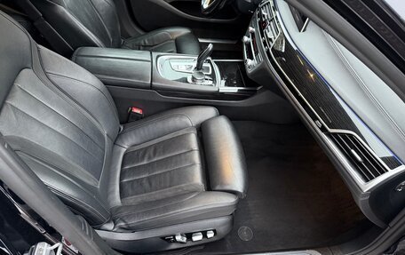 BMW 7 серия, 2017 год, 3 350 000 рублей, 18 фотография