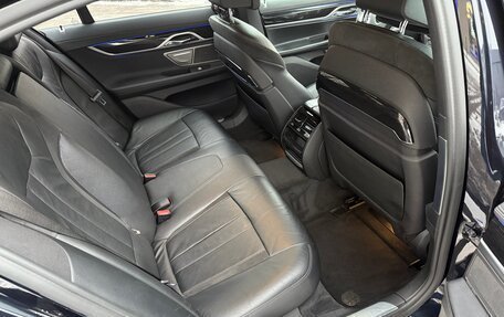 BMW 7 серия, 2017 год, 3 350 000 рублей, 21 фотография