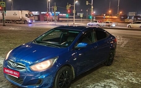 Hyundai Solaris II рестайлинг, 2011 год, 455 000 рублей, 7 фотография