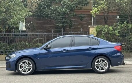 BMW 1 серия, 2022 год, 1 850 000 рублей, 3 фотография