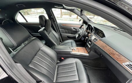 Mercedes-Benz E-Класс, 2013 год, 2 250 000 рублей, 17 фотография