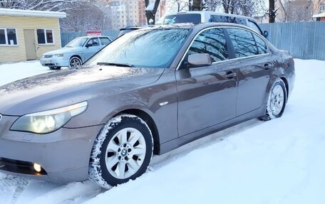 BMW 5 серия, 2004 год, 1 000 000 рублей, 27 фотография