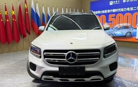 Mercedes-Benz GLB, 2022 год, 2 330 000 рублей, 2 фотография
