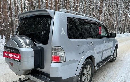 Mitsubishi Pajero IV, 2007 год, 1 350 000 рублей, 2 фотография