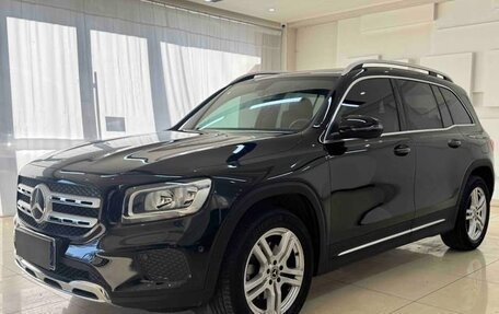 Mercedes-Benz GLB, 2022 год, 2 340 000 рублей, 3 фотография