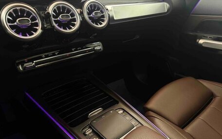 Mercedes-Benz GLB, 2022 год, 2 340 000 рублей, 9 фотография